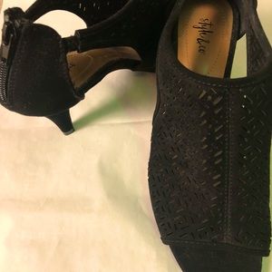 Women’s shoes